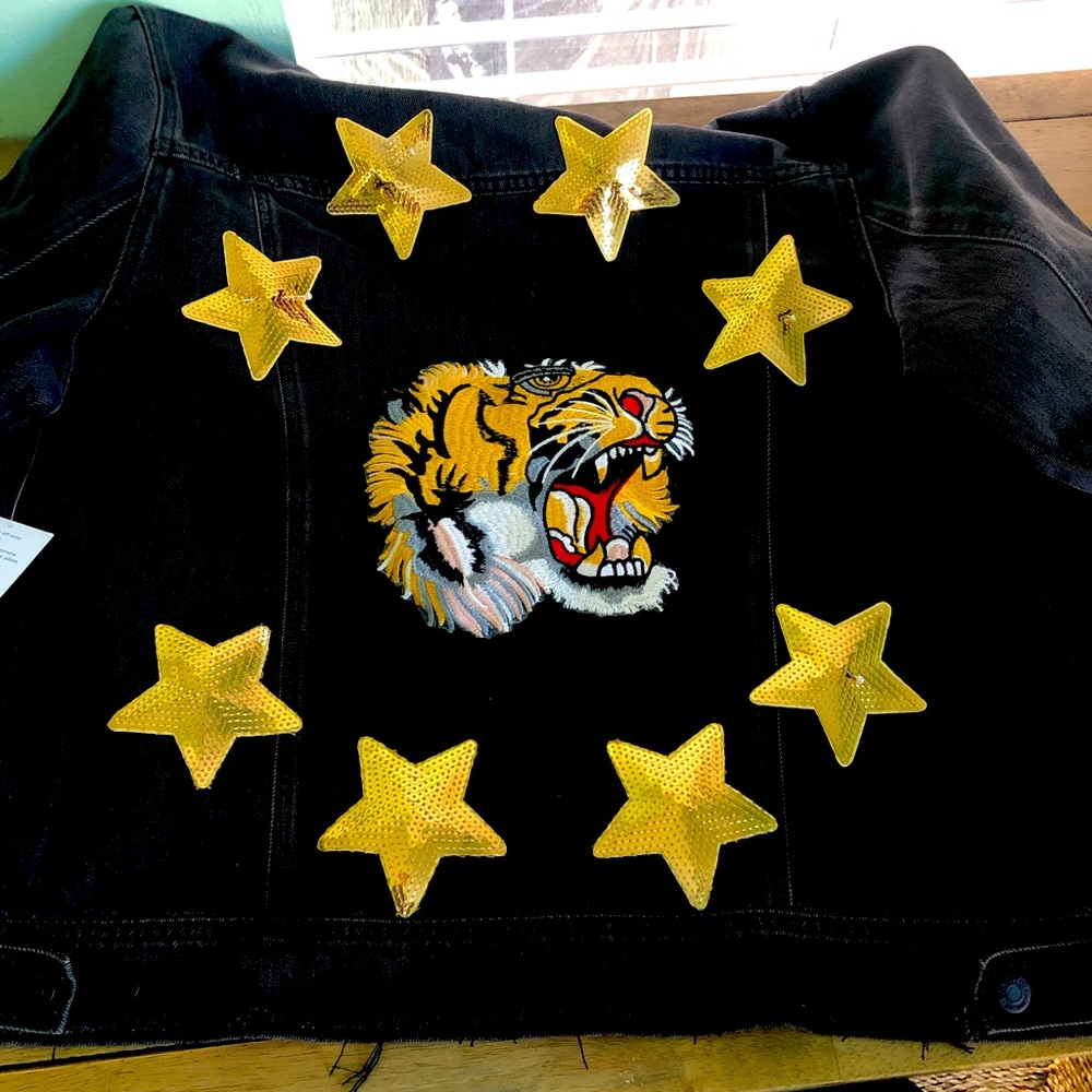 Meet your Posher, Mesha